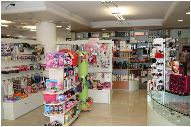 PHMANIE - Vendita all'ingrosso e al pubblico di prodotti per parrucchieri,  estetiste e profumerie Valdagno Vicenza